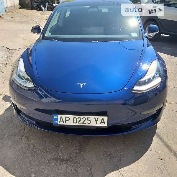 Седан Tesla Model 3 2018 в Запоріжжі