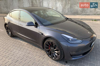 Tesla Model 3 2021