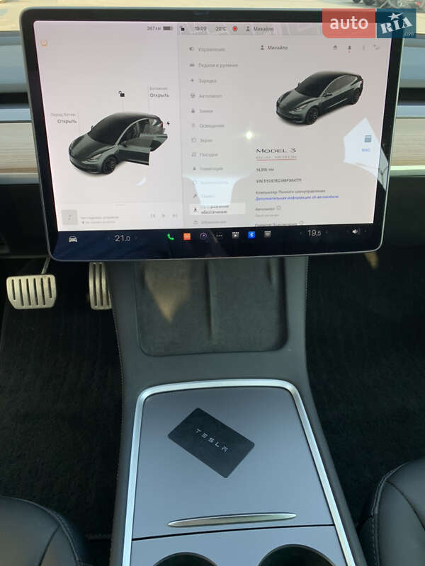 Седан Tesla Model 3 2021 в Львові