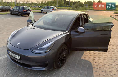 Седан Tesla Model 3 2021 в Львові