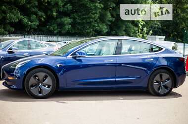 Седан Tesla Model 3 2018 в Киеве