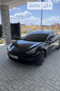 Tesla Model 3  2019