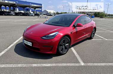 Tesla Model 3  2021