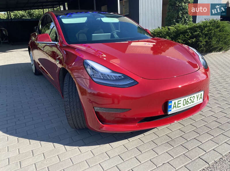 Tesla Model 3 2020 Tesla Model 3 2020