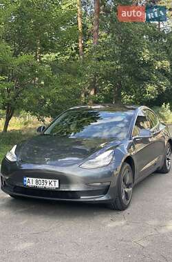 Tesla Model 3  2018