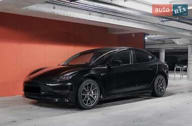 Tesla Model 3  2018