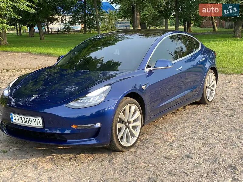Tesla Model 3 2018