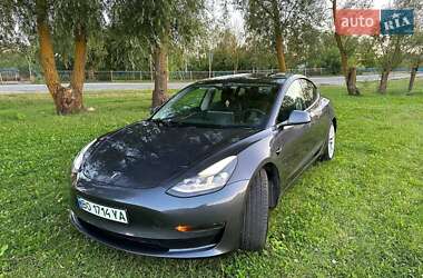 Седан Tesla Model 3 2021 в Тернополі