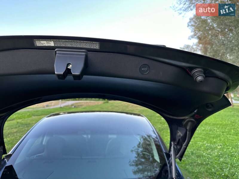 Седан Tesla Model 3 2021 в Тернополі