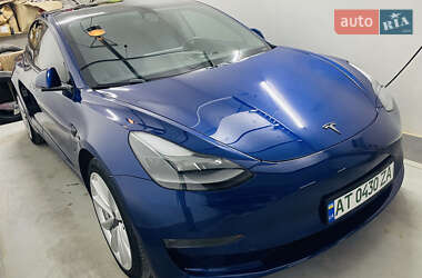 Tesla Model 3  2020