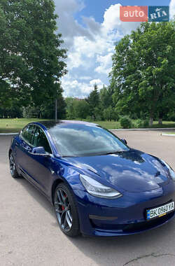 Tesla Model 3  2018