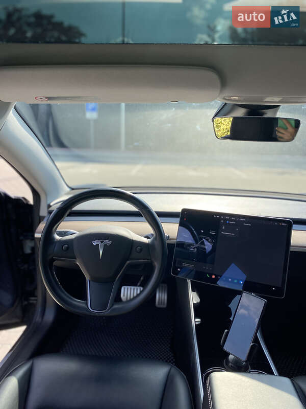 Седан Tesla Model 3 2018 в Києві