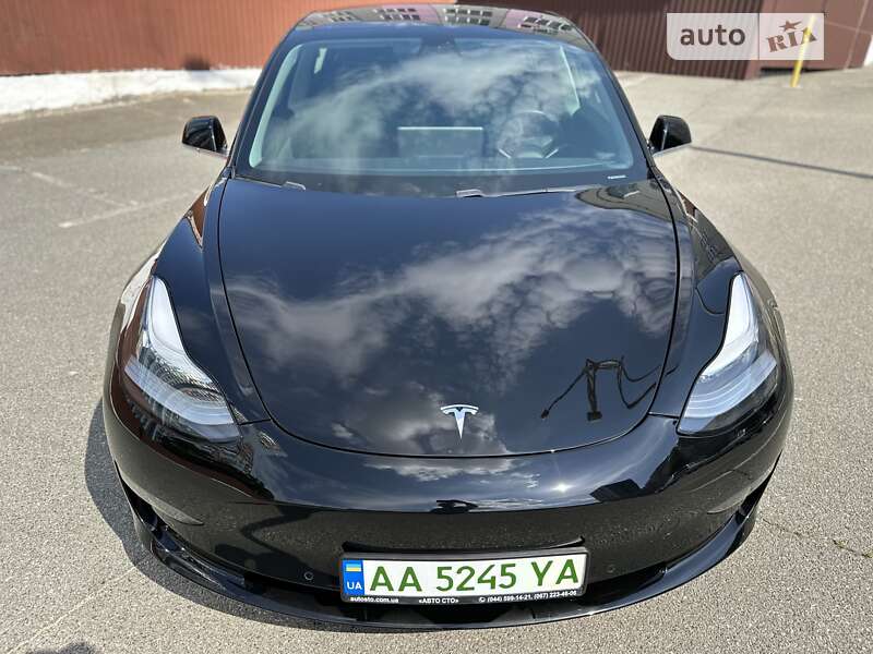 Седан Tesla Model 3 2018 в Киеве