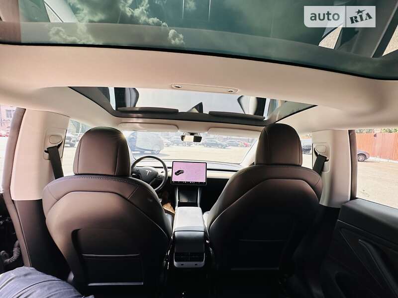 Седан Tesla Model 3 2018 в Киеве