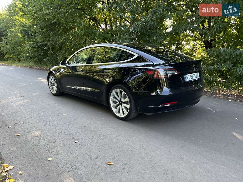 Tesla Model 3 2019