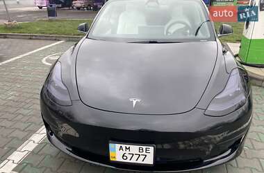 Седан Tesla Model 3 2019 в Киеве