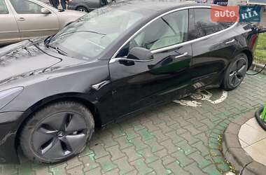 Седан Tesla Model 3 2019 в Киеве