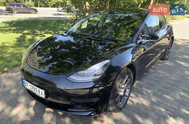 Tesla Model 3  2018