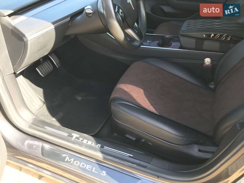 Седан Tesla Model 3 2018 в Одессе