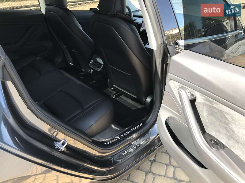 Седан Tesla Model 3 2018 в Одессе