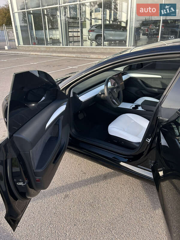 Седан Tesla Model 3 2021 в Белой Церкви