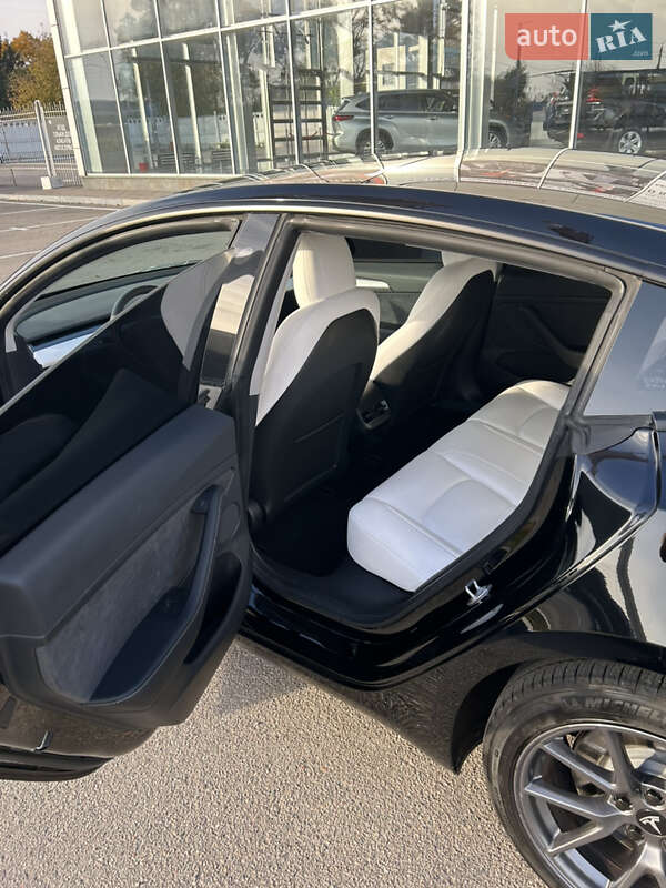 Седан Tesla Model 3 2021 в Белой Церкви
