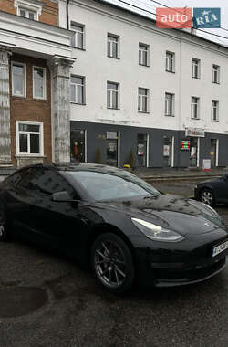 Tesla Model 3  2021