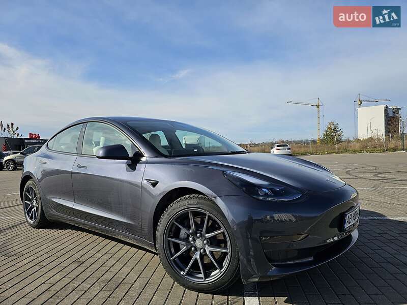 Tesla Model 3 2022