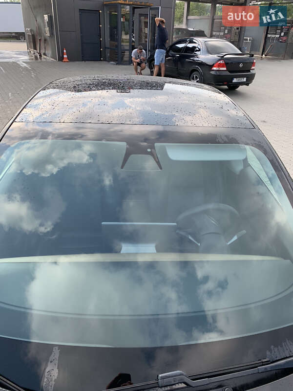 Седан Tesla Model 3 2019 в Калуші