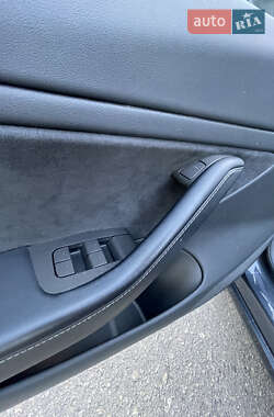 Седан Tesla Model 3 2018 в Одесі