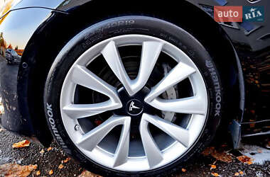 Седан Tesla Model 3 2019 в Києві фото 3 Седан Tesla Model 3 2019 в Києві