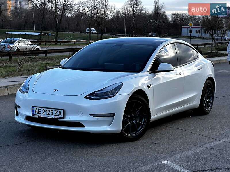 Седан Tesla Model 3 2019 в Кривом Роге