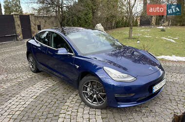 Tesla Model 3  2018