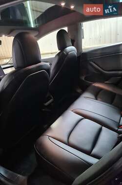 Седан Tesla Model 3 2021 в Харкові