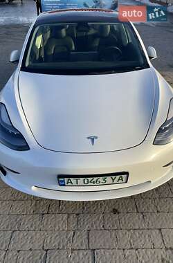 Tesla Model 3  2022