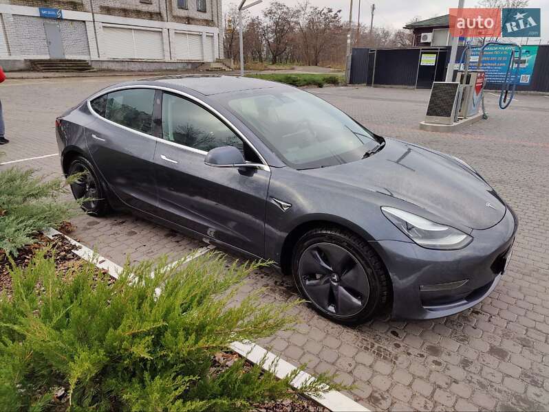 Седан Tesla Model 3 2019 в Дніпрі фото 10 Седан Tesla Model 3 2019 в Дніпрі