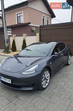 Tesla Model 3  2018