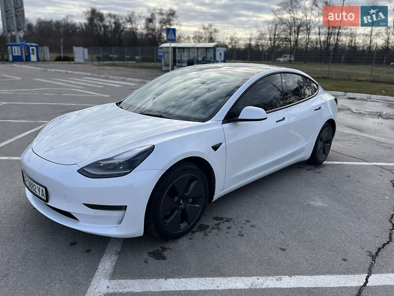 Седан Tesla Model 3 2021 в Запорожье