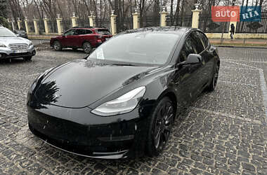 Tesla Model 3  2021