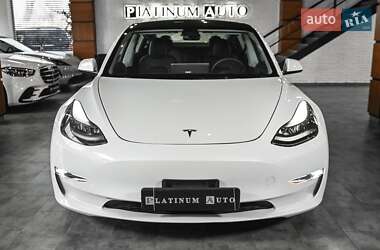 Tesla Model 3  2023