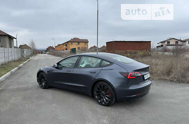Tesla Model 3  2022