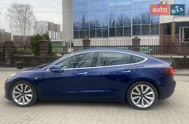 Tesla Model 3  2019