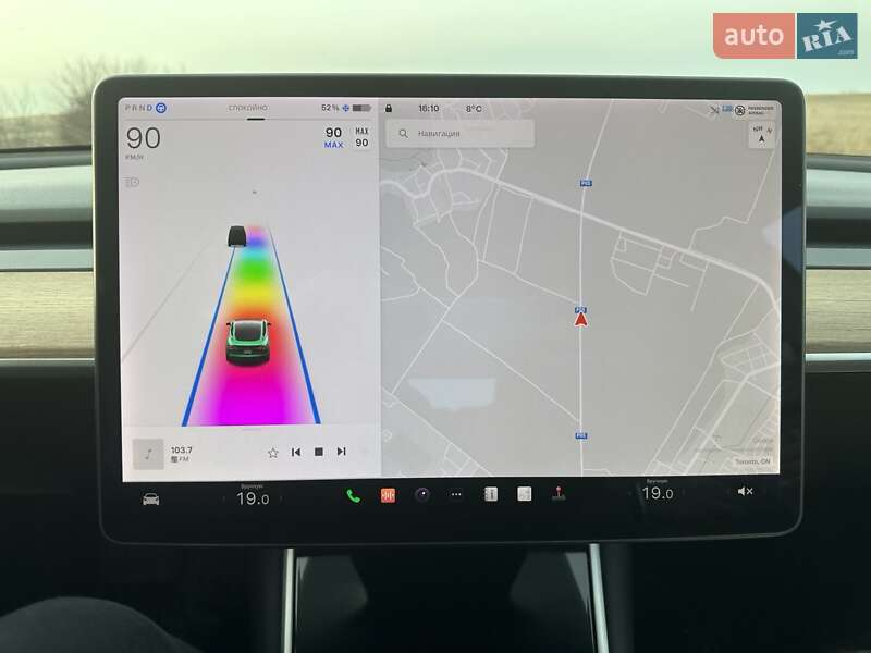 Седан Tesla Model 3 2019 в Ровно