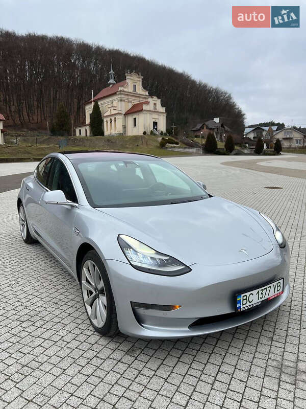Tesla Model 3 2018 Tesla Model 3 2018