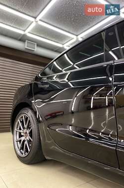 Tesla Model 3  2019