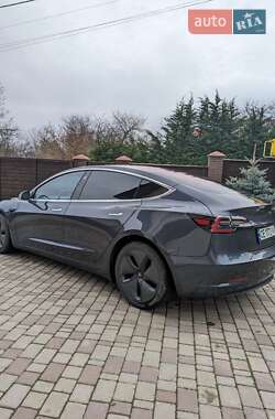 Седан Tesla Model 3 2019 в Черновцах