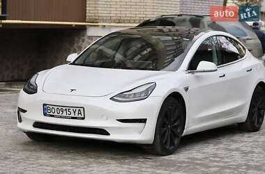 Tesla Model 3  2019