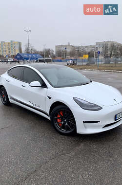 Tesla Model 3  2021