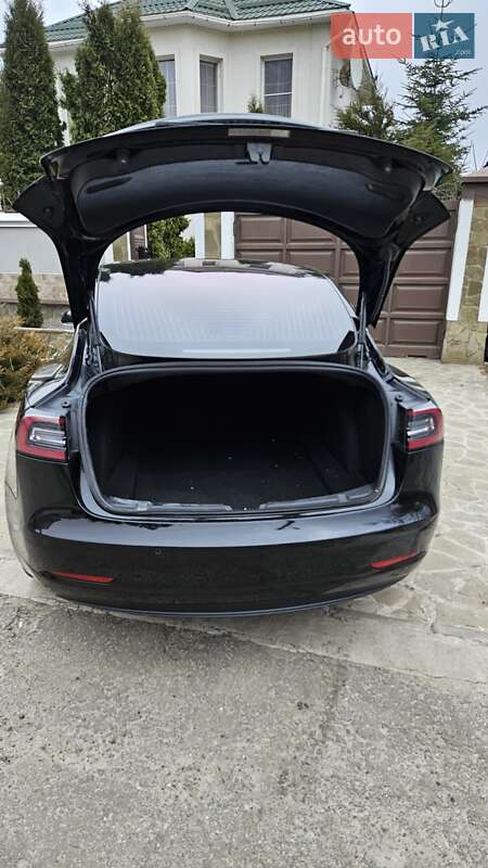 Седан Tesla Model 3 2018 в Харкові