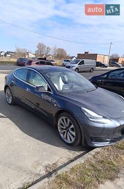 Tesla Model 3  2019